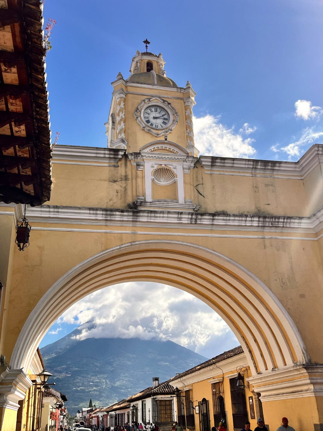 Santa Catalina arch Antigua